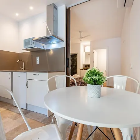 Apartment Loft Planta Baja En Barri Port Maritim